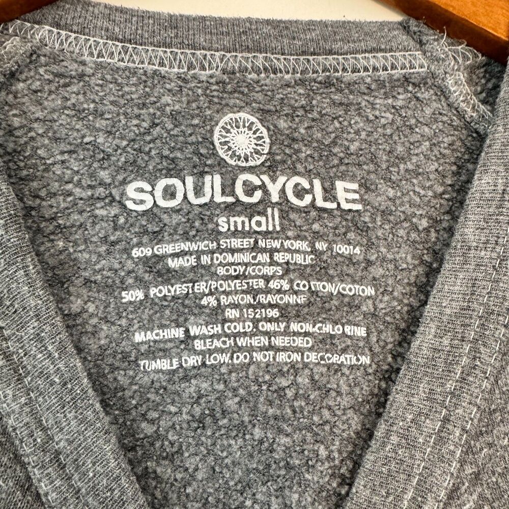 SoulCycle Grey BKHD Camouflage Sweatshirt Size Small - Picture 4 of 4